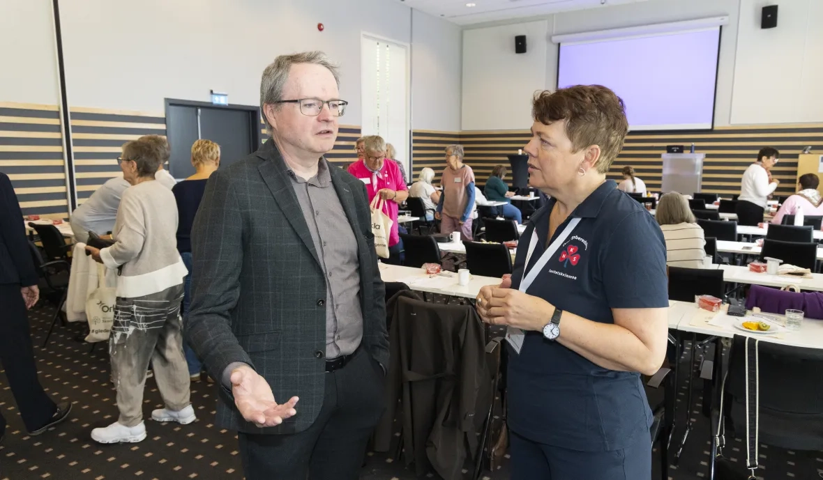 Foredragsholder Bjørshol på kurs for førstehjelpsressurser hos Sanitetskvinnene