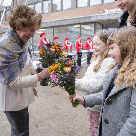 H.M.Dronningen åpner N.K.S. Kvinnehelsehus i Oslo